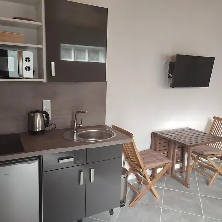 Jardin De Coubertin Daire Béziers