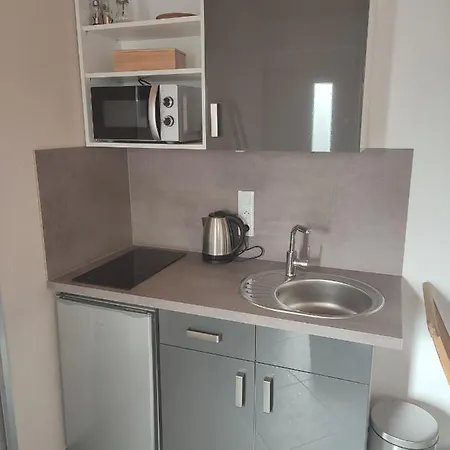 Daire Jardin De Coubertin Béziers