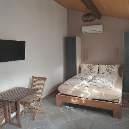 Jardin De Coubertin Daire